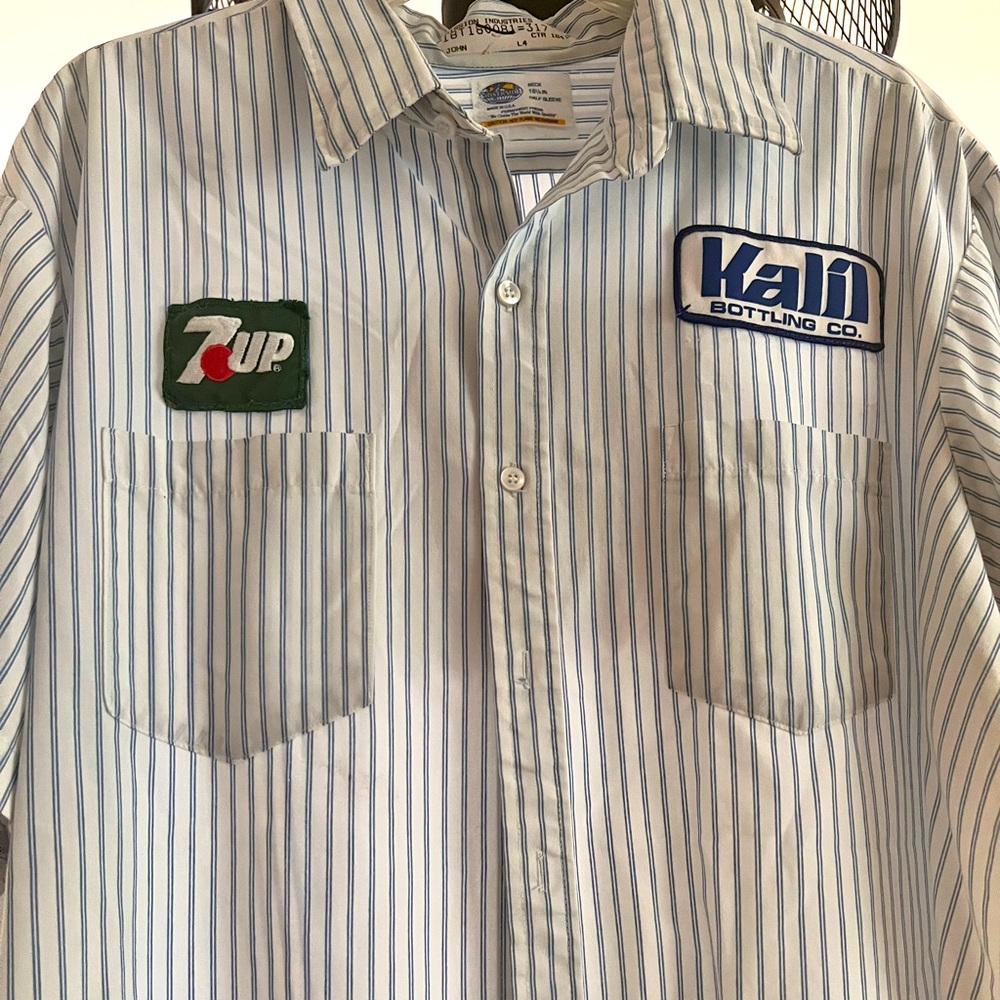 Fantastic Rare Vintage Delivery Uniform Button Up Shirt w/ Patches